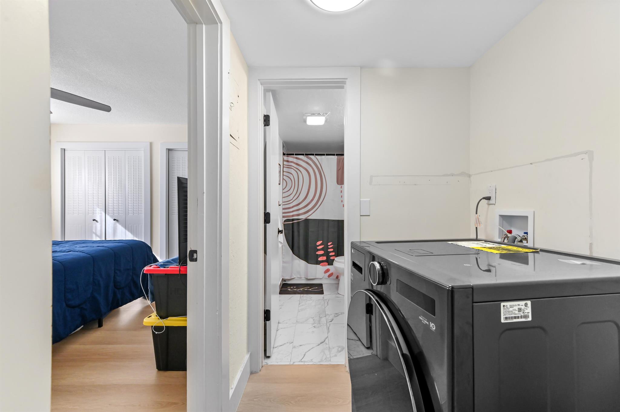 Deerfield Pines Condomini - Residential