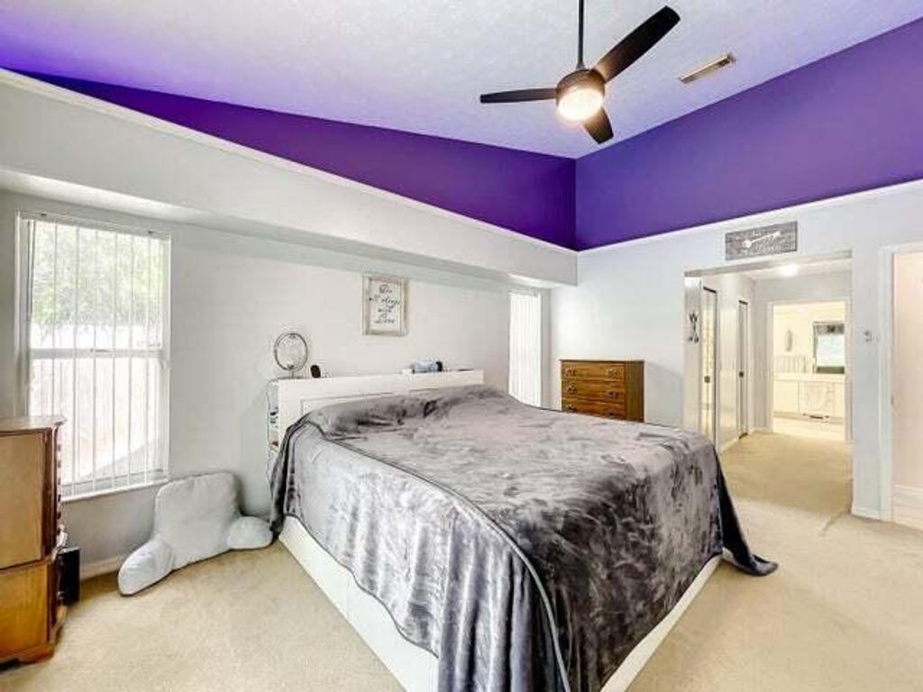 Photo of 622 SE Portage Avenue, Port Saint Lucie, FL 34984 (MLS # R10937788)