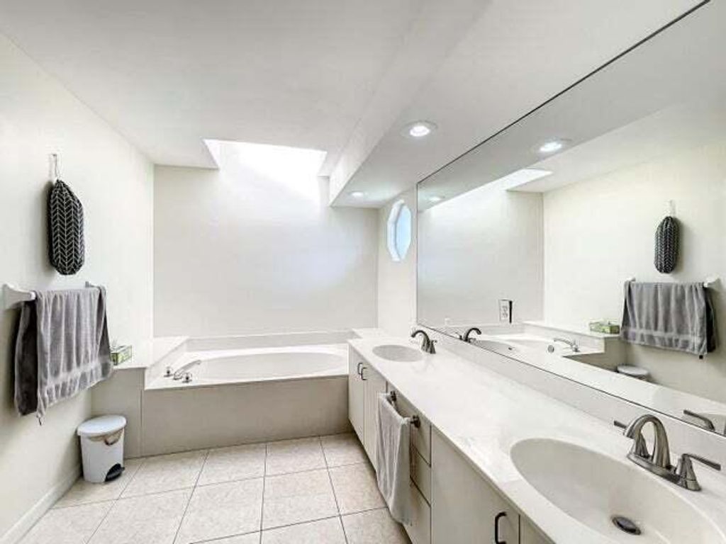 Photo of 622 SE Portage Avenue, Port Saint Lucie, FL 34984 (MLS # R10937788)