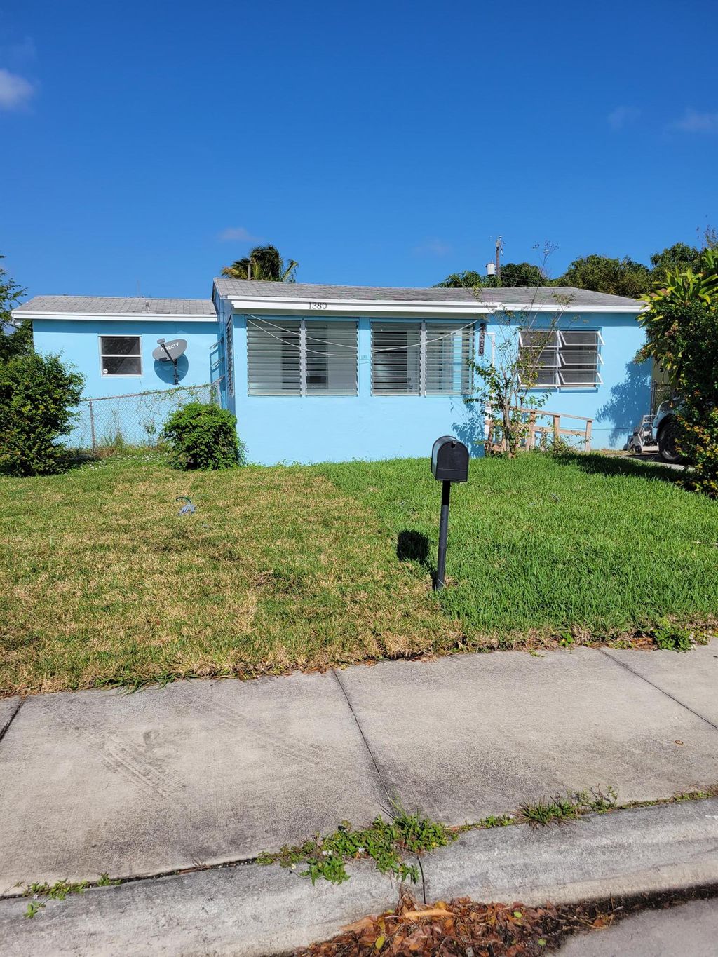 Photo of 1380 W 32nd Street, Riviera Beach, FL 33404 (MLS # R10976901)