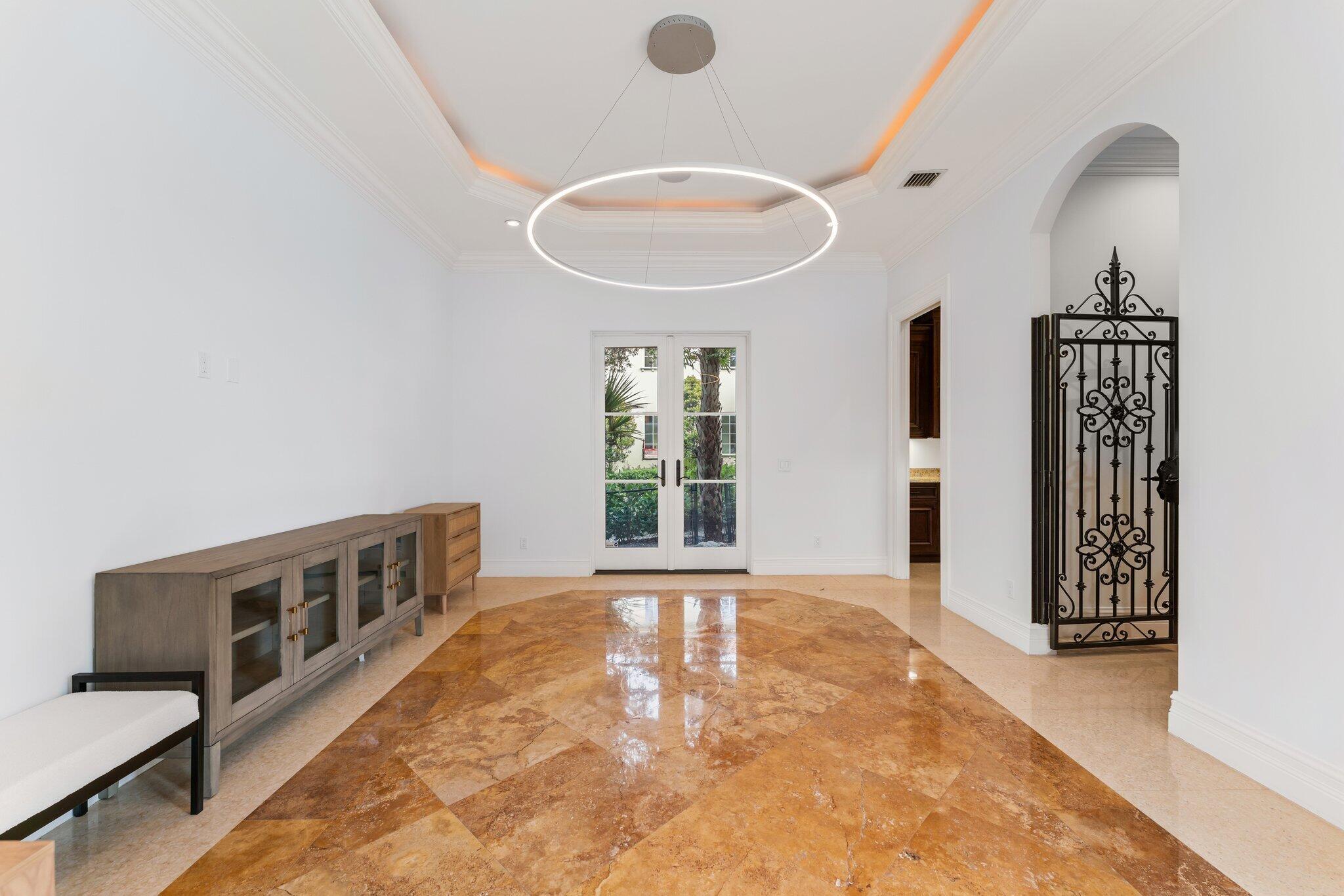 INTRACOASTAL PARK - Residential