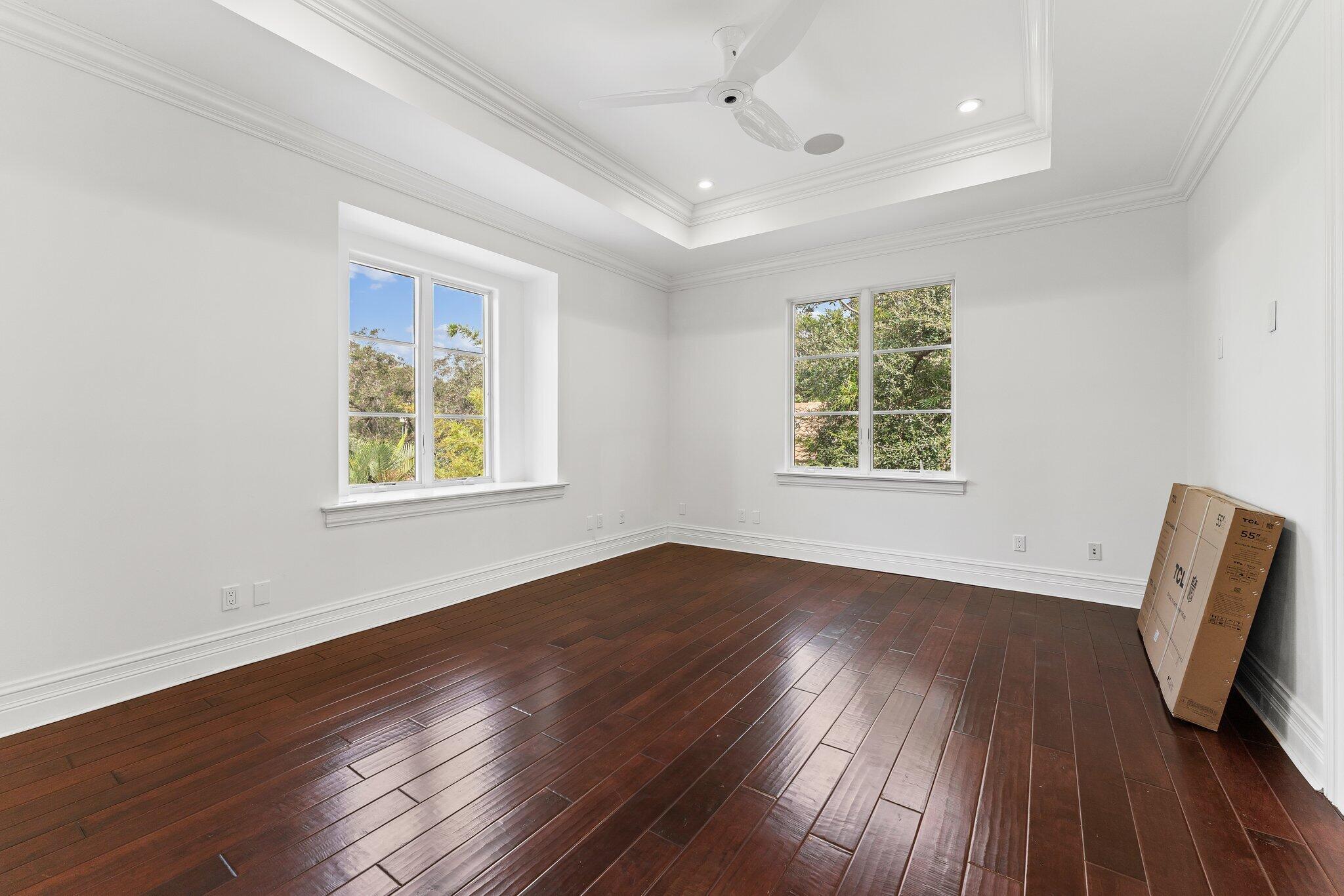 INTRACOASTAL PARK - Residential