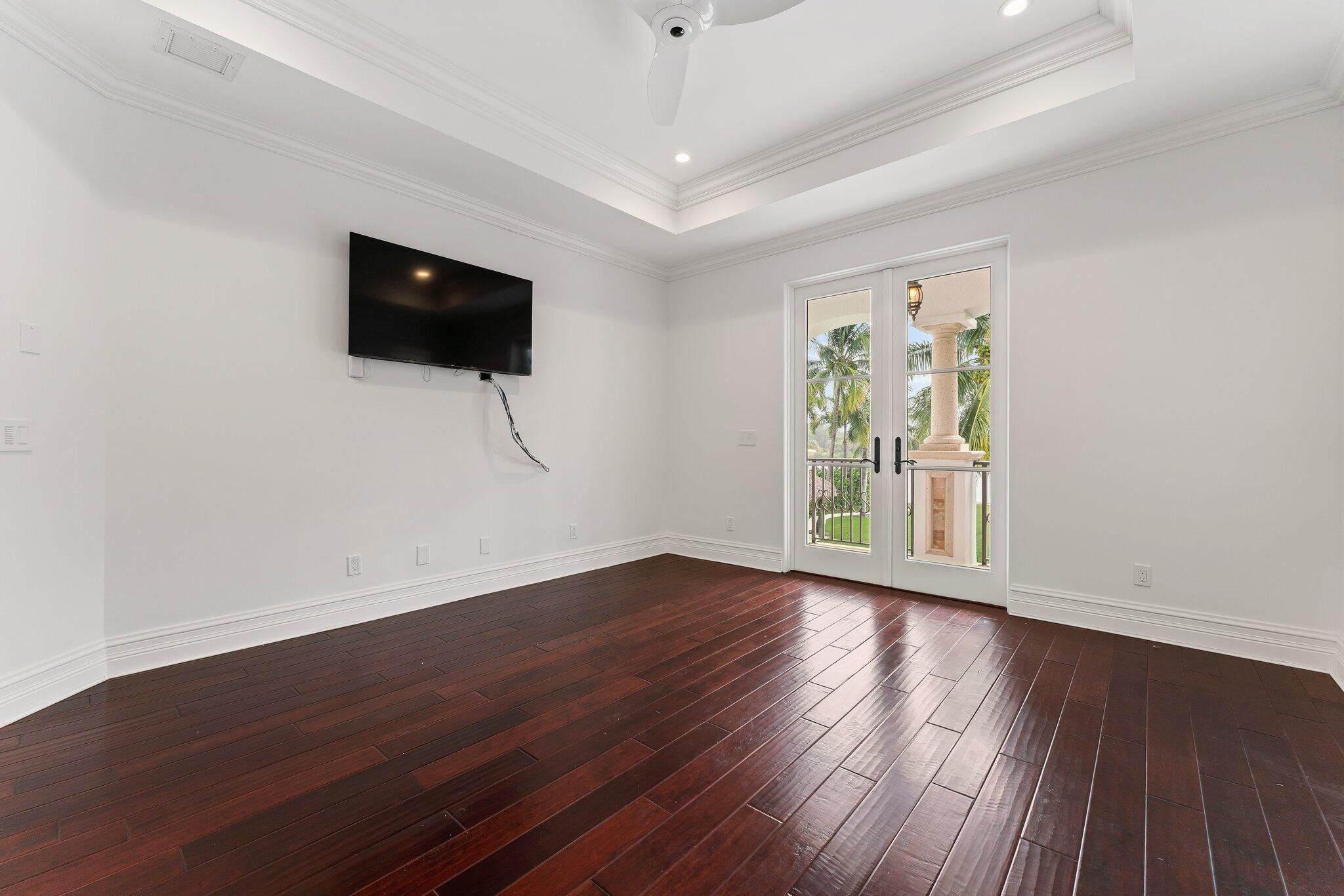 INTRACOASTAL PARK - Residential