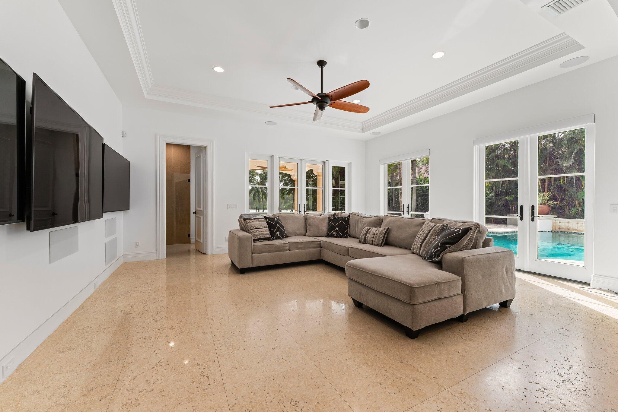 INTRACOASTAL PARK - Residential