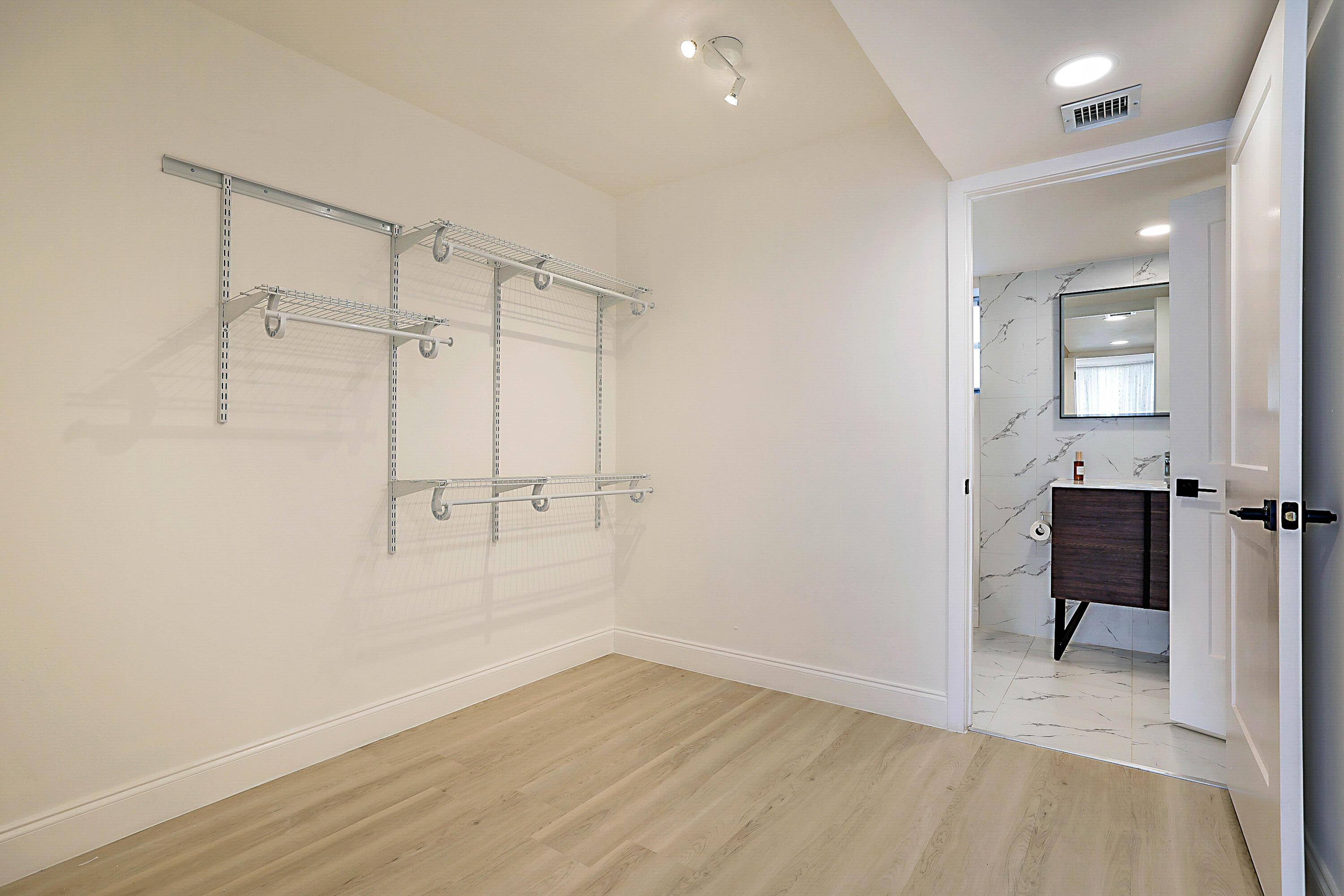 HOLIDAY SPRINGS VILLAGE 2 - Residential