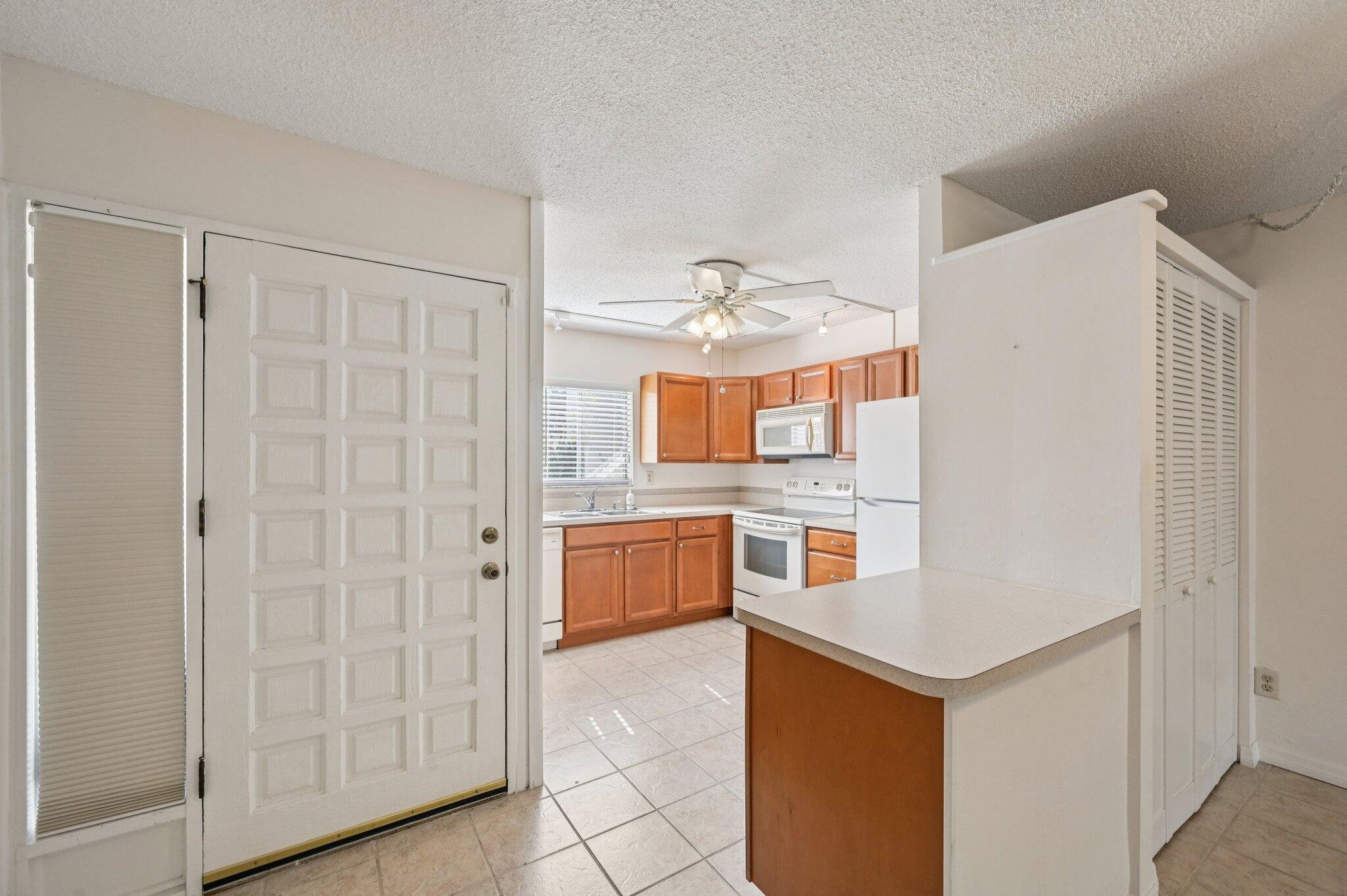 BEACON 21 CONDO - Residential
