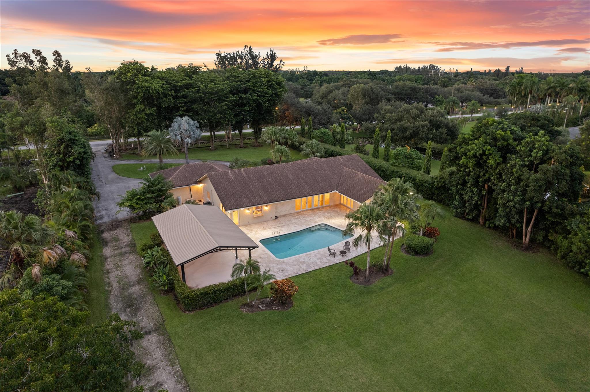 SUNSHINE RANCHES - Residential