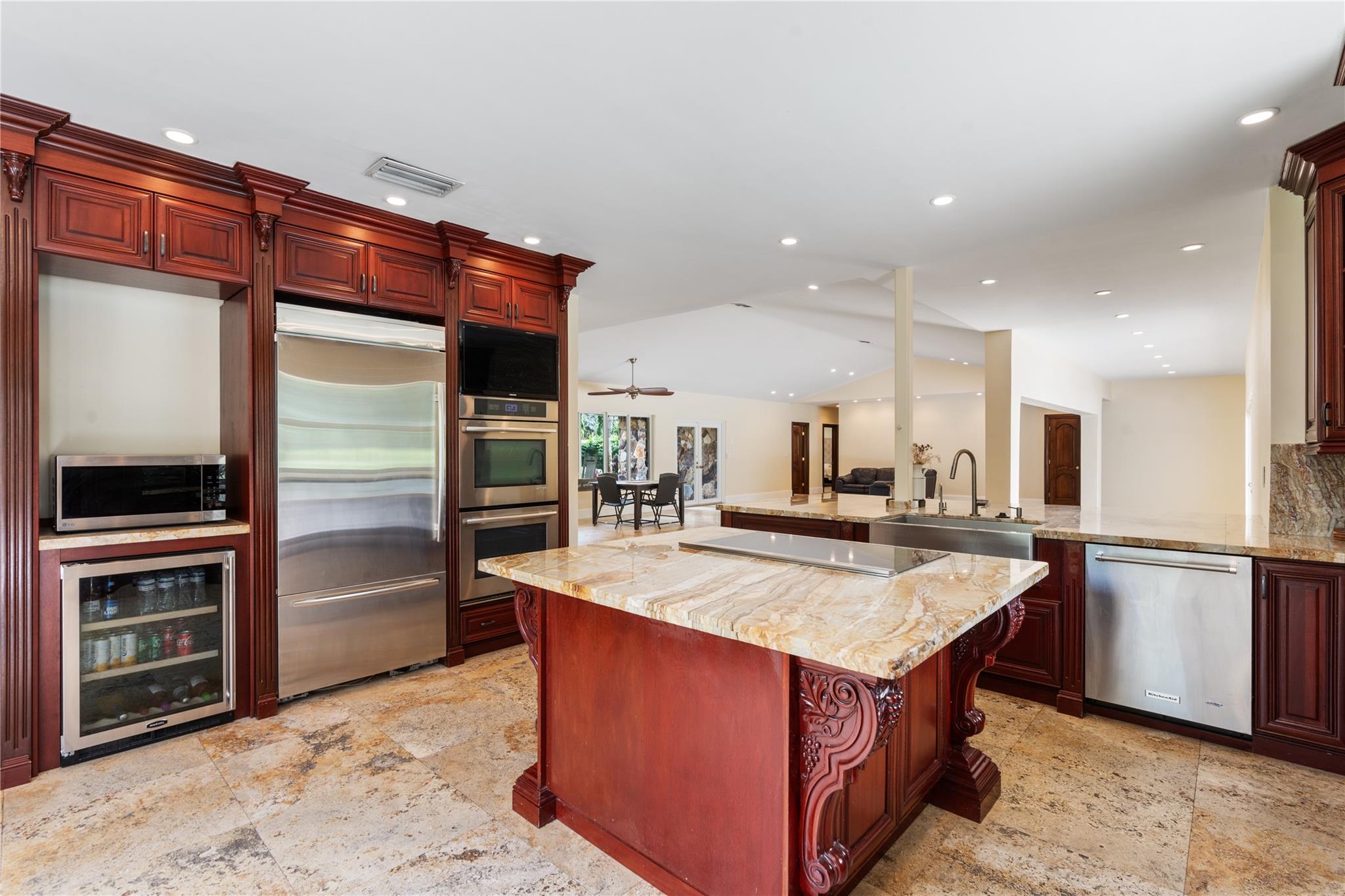 SUNSHINE RANCHES - Residential