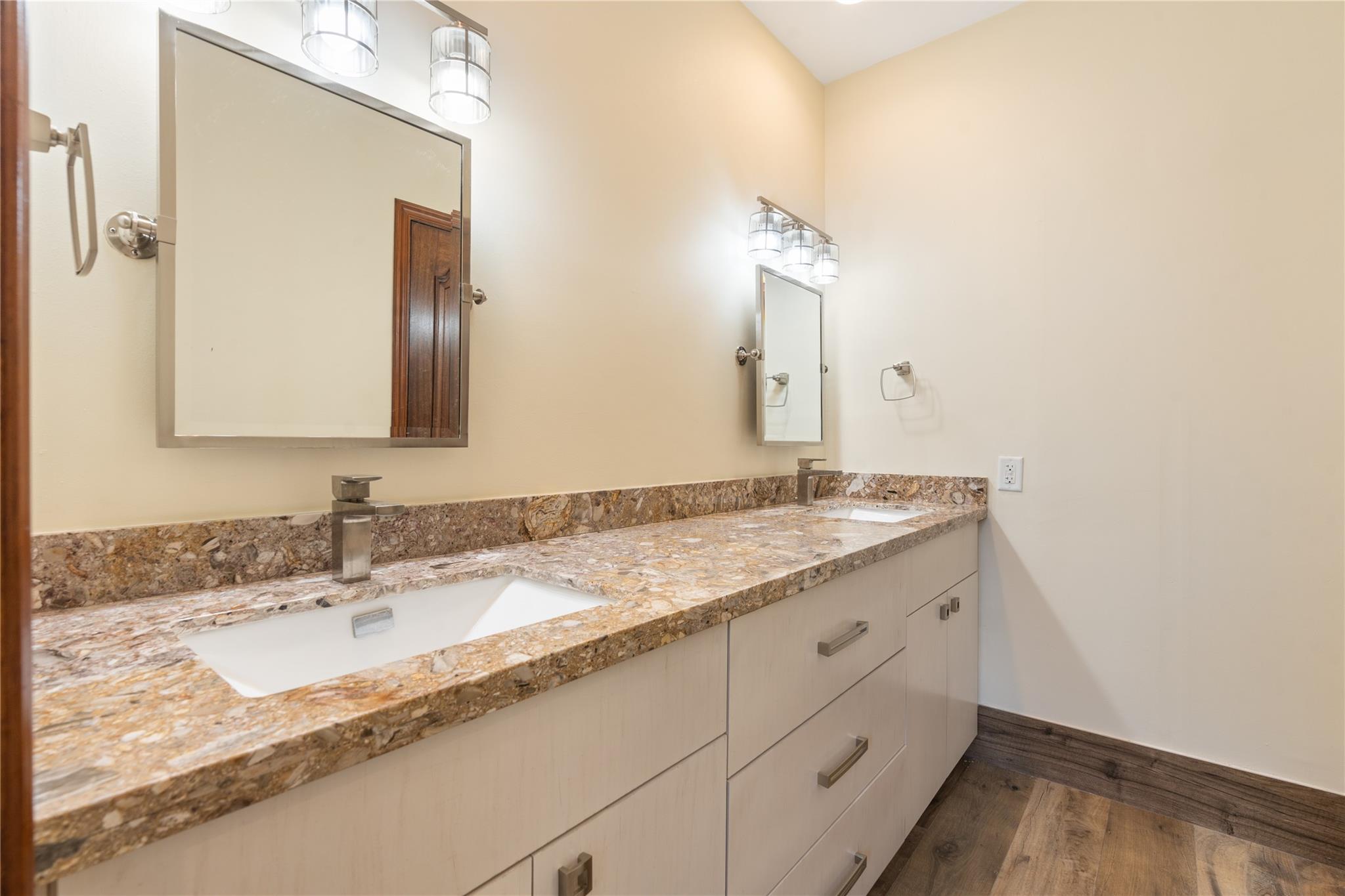 SUNSHINE RANCHES - Residential