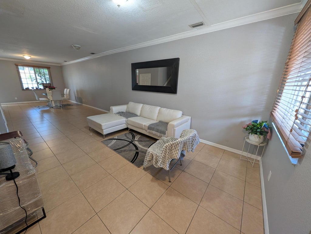 Photo of 238 SE 2ND Avenue, Hallandale Beach, FL 33009 (MLS # B26061358)