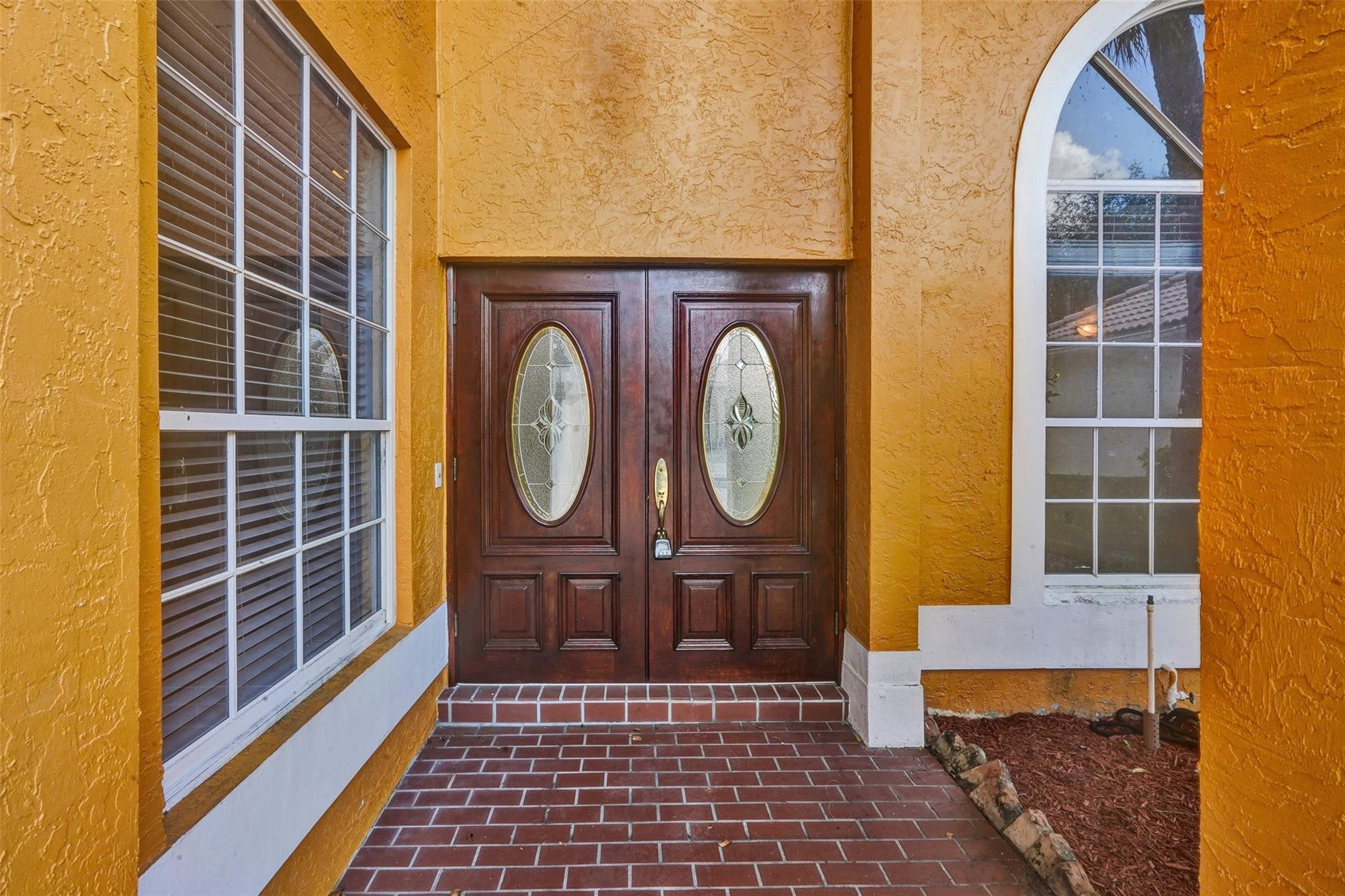 10902 Tamoron Lane