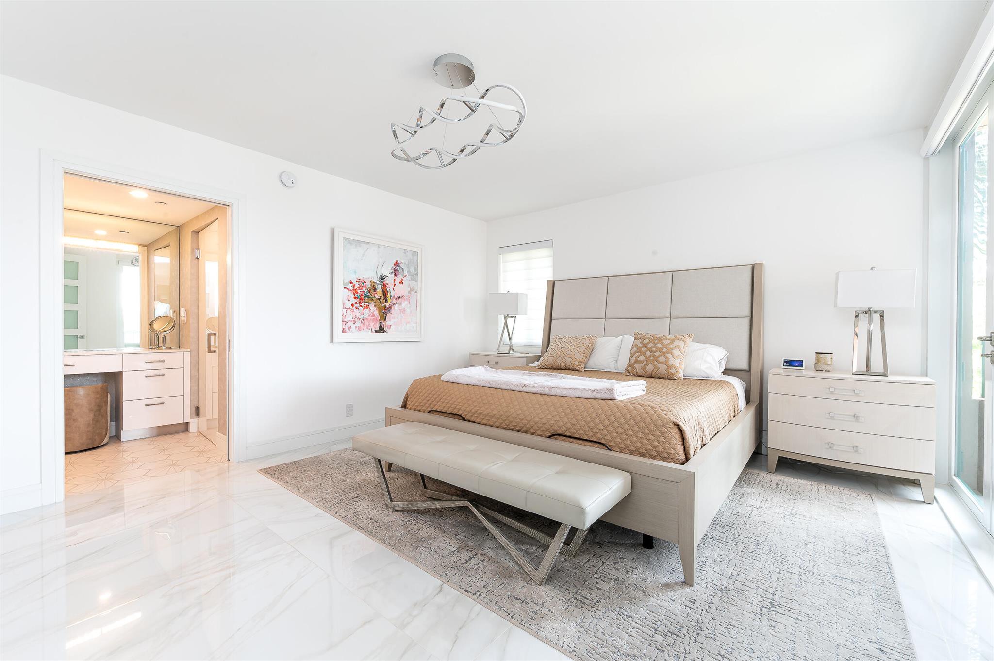 Mizner Court - Residential