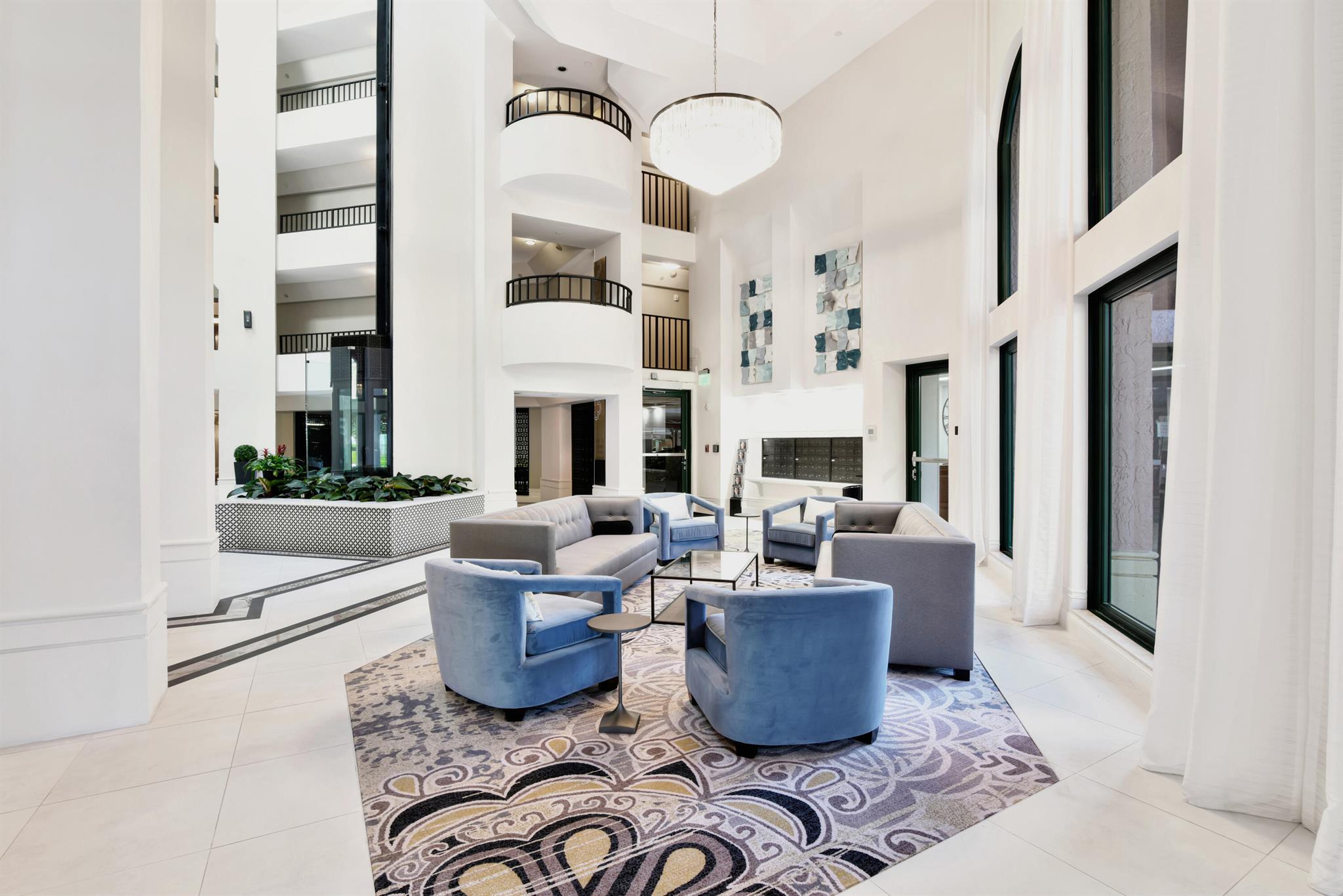 Mizner Court - Residential