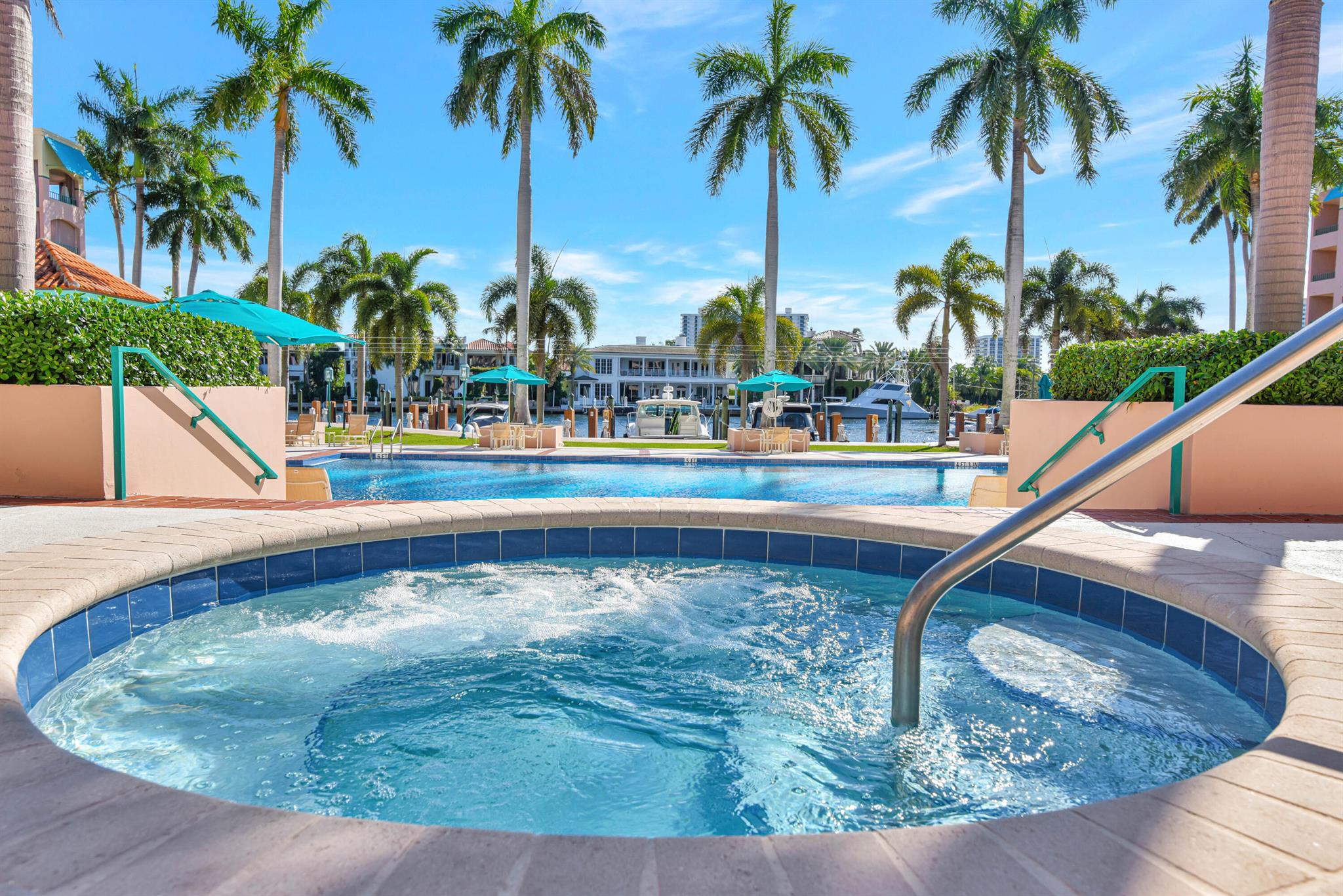 Mizner Court - Residential