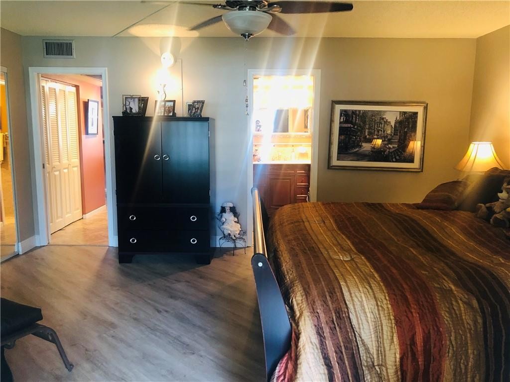 WYNMOOR VILLAGE - Residential