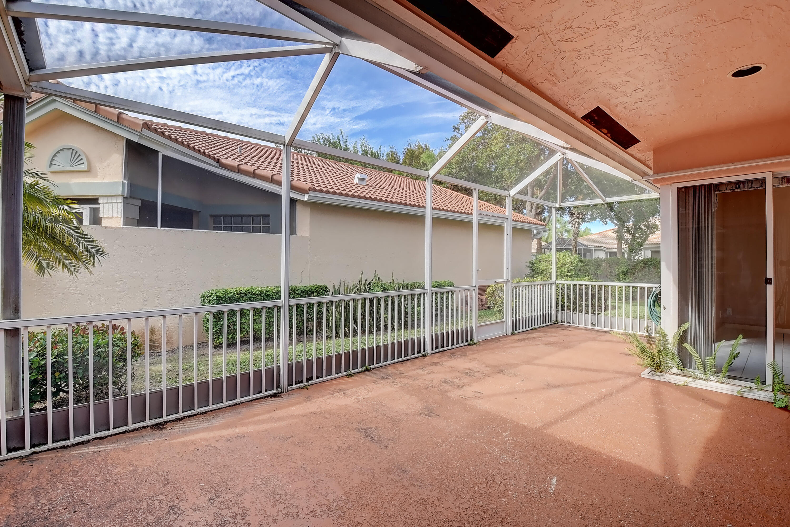 Palm Isles - Residential