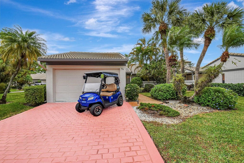 Photo of 96 Cambridge Lane, Boynton Beach, FL 33436 (MLS # R10974942)