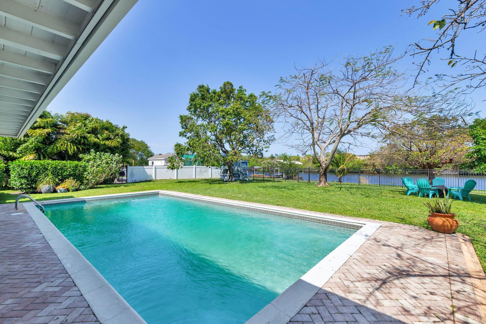 LAKE CLARKE MNR - Residential