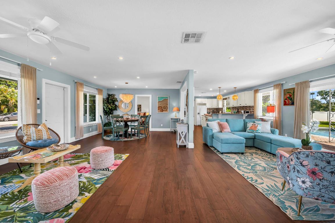 1124 Carambola Circle