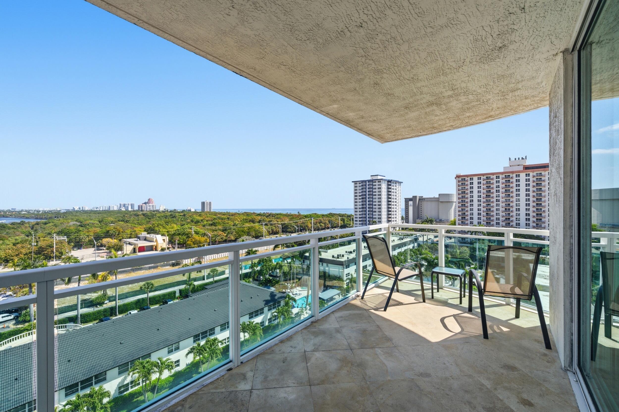 LE CLUB INTERNATIONAL CONDO - Residential