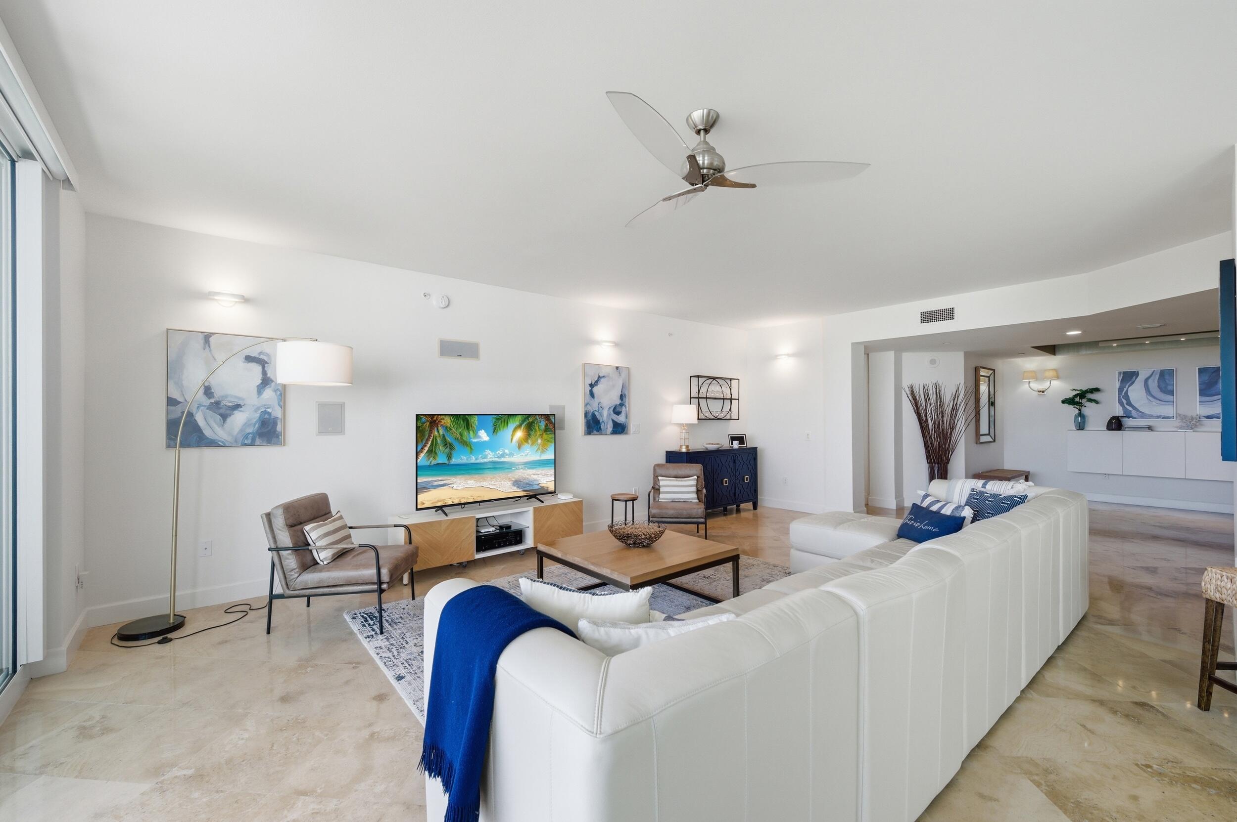 LE CLUB INTERNATIONAL CONDO - Residential