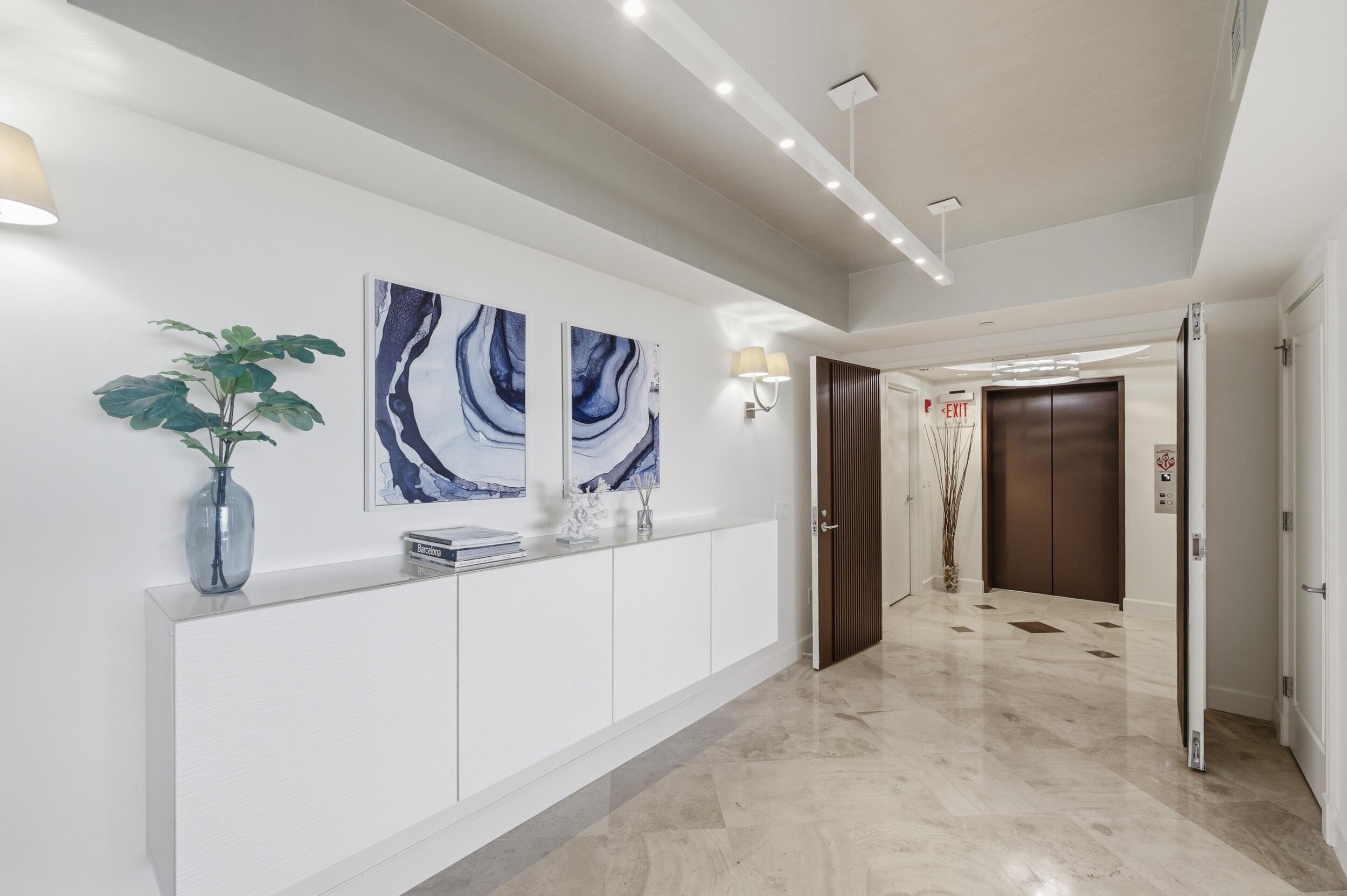 2845 NE 9th Street 906