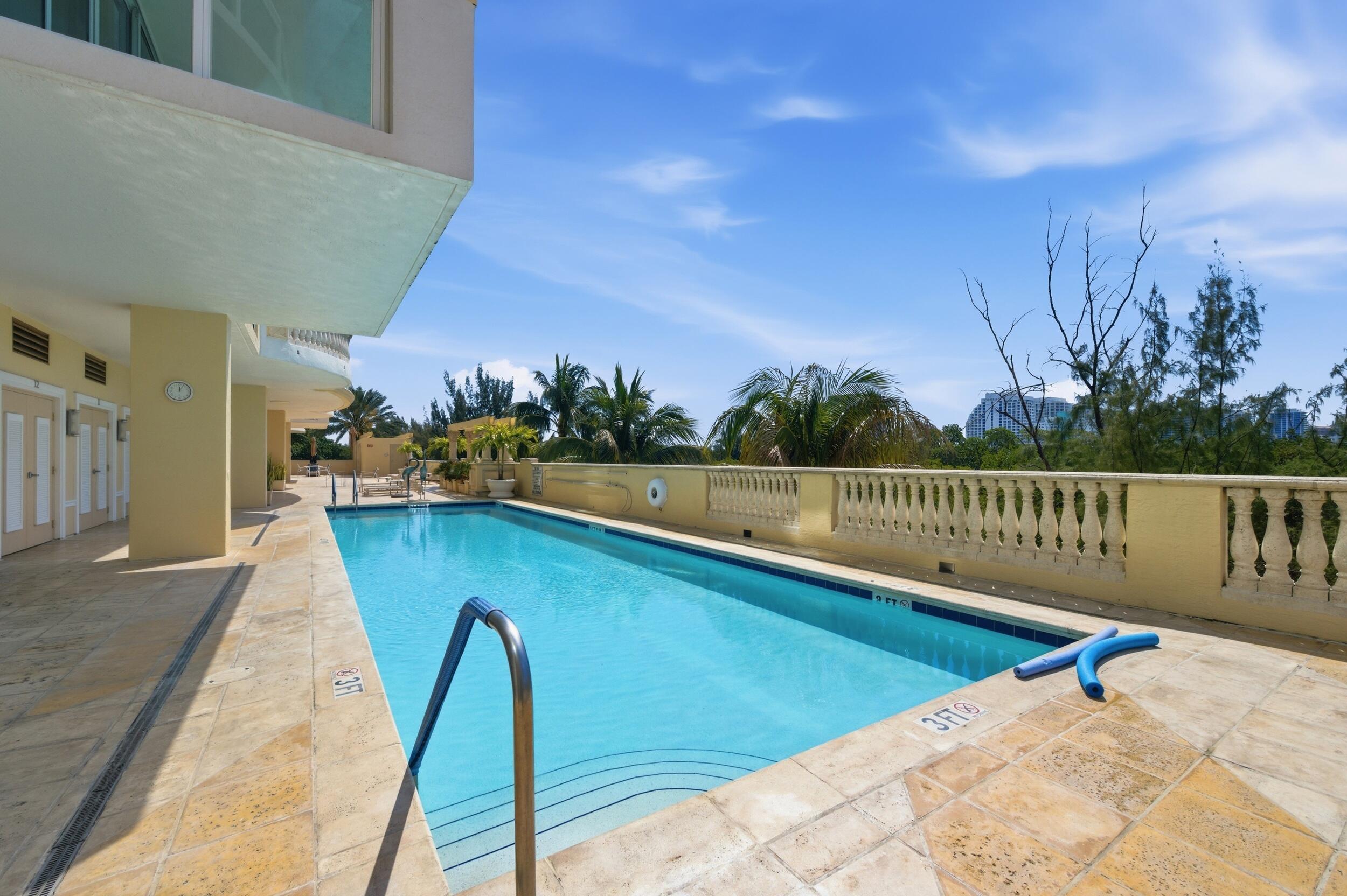 LE CLUB INTERNATIONAL CONDO - Residential