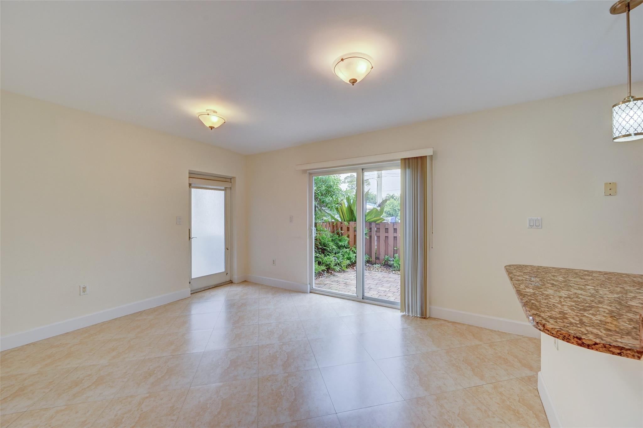 Boulevard Park Isles Sec - Residential Lease