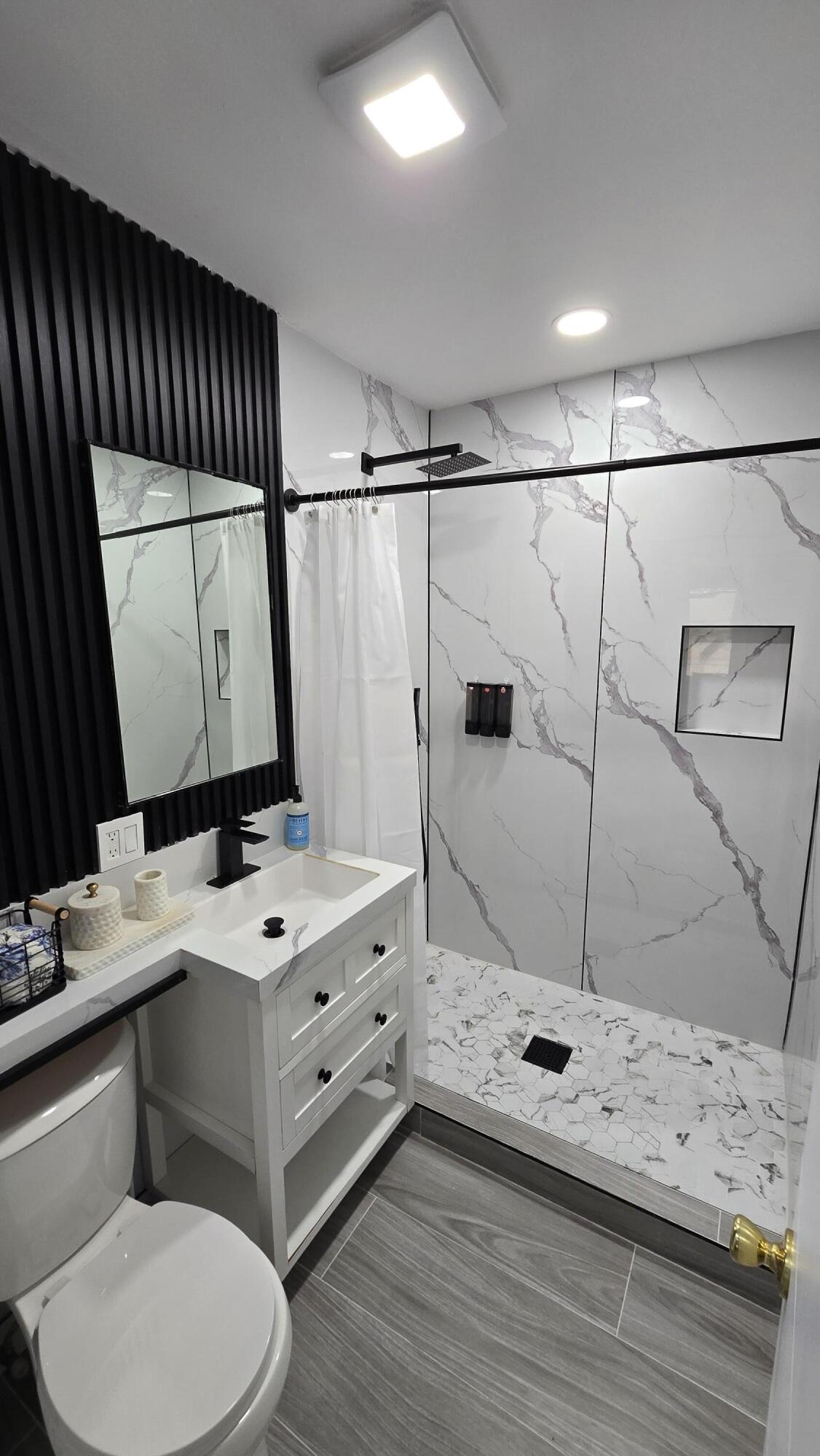 LANTANA HGTS PL 6 IN - Residential Lease