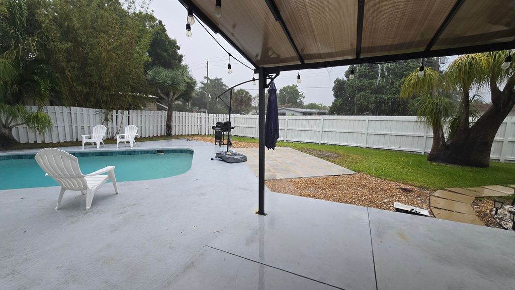 Photo of 887 W Duval Street, Lantana, FL 33462 (MLS # B26028939)