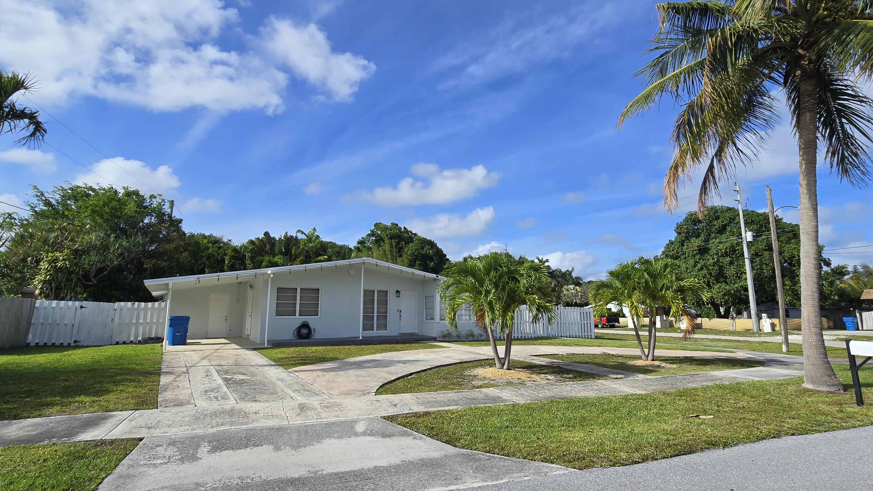 LANTANA HGTS PL 6 IN - Residential Lease