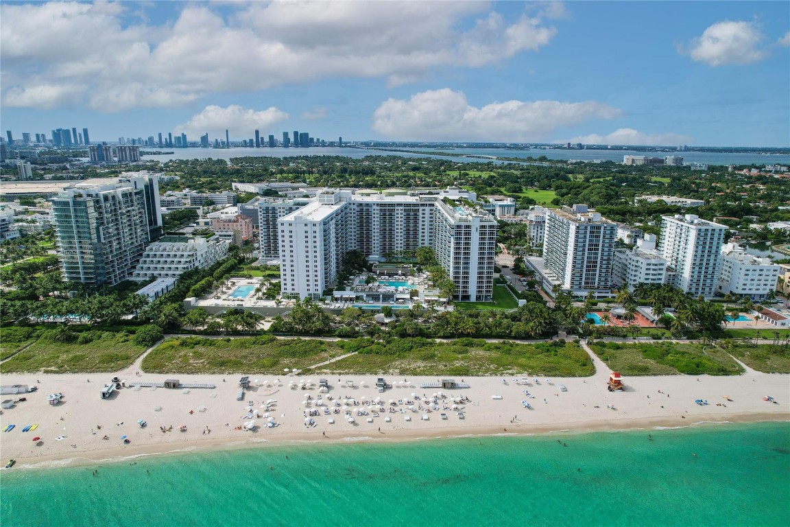 Roney Palace - Residential