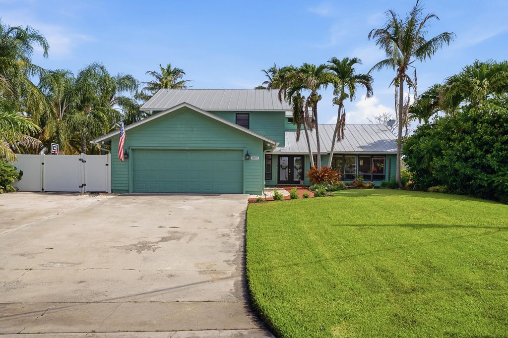 Photo of 1489 SW Seahawk Way, Palm City, FL 34990 (MLS # B26050536)