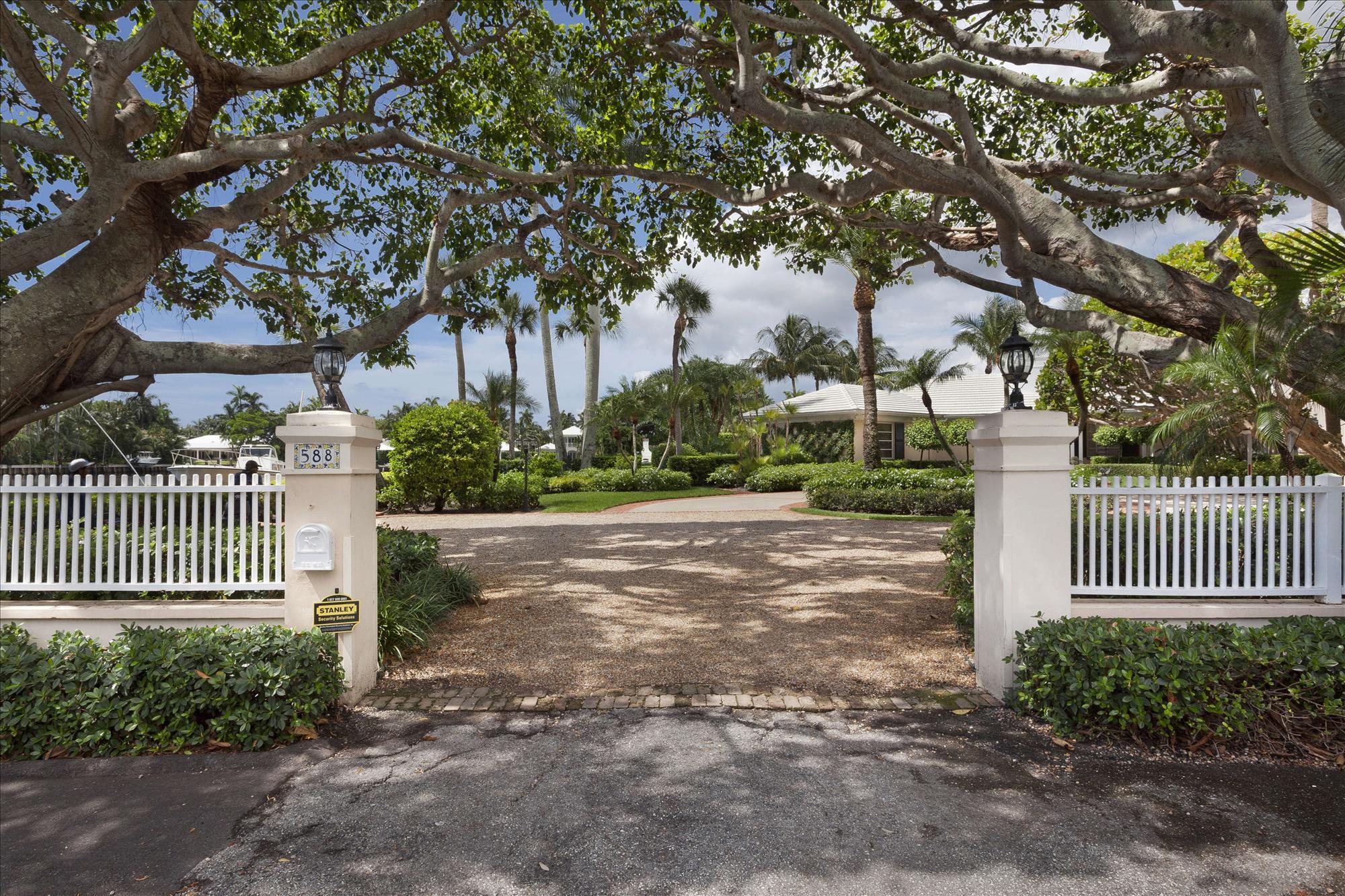 POLO COVE - Residential