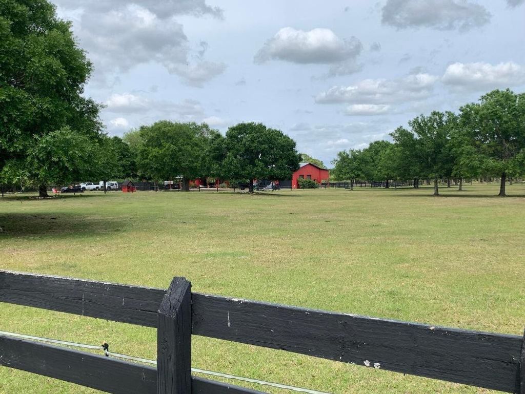 Photo of 635 N Ffa Road, Fort Pierce, FL 34945 (MLS # R11145487)