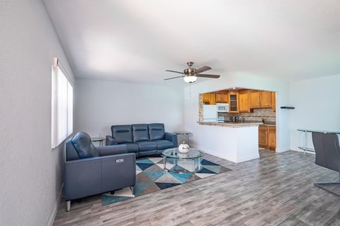 46 Saxony A Delray Beach FL 33446