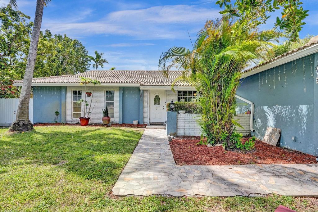 Photo of 11578 NW 39th Place, Coral Springs, FL 33065 (MLS # F10501517)