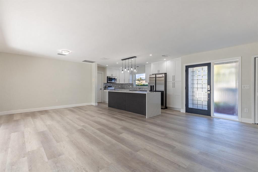 BOCA RATON SQUARE UNIT 8 - Residential