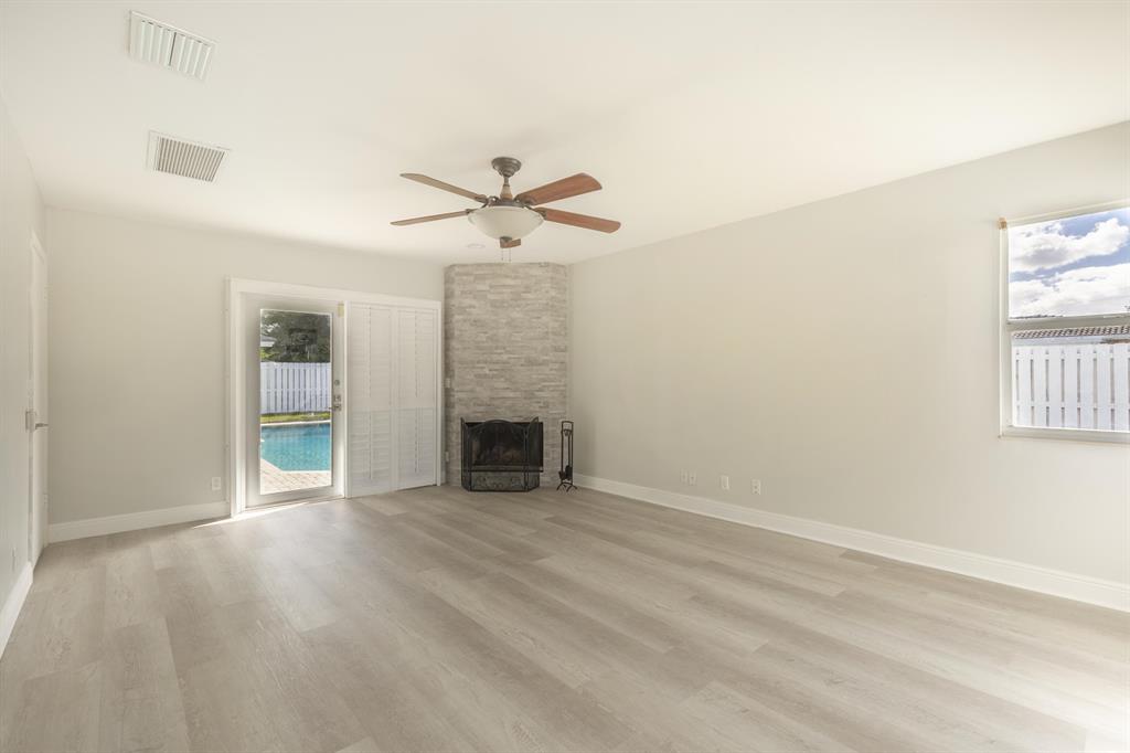 BOCA RATON SQUARE UNIT 8 - Residential