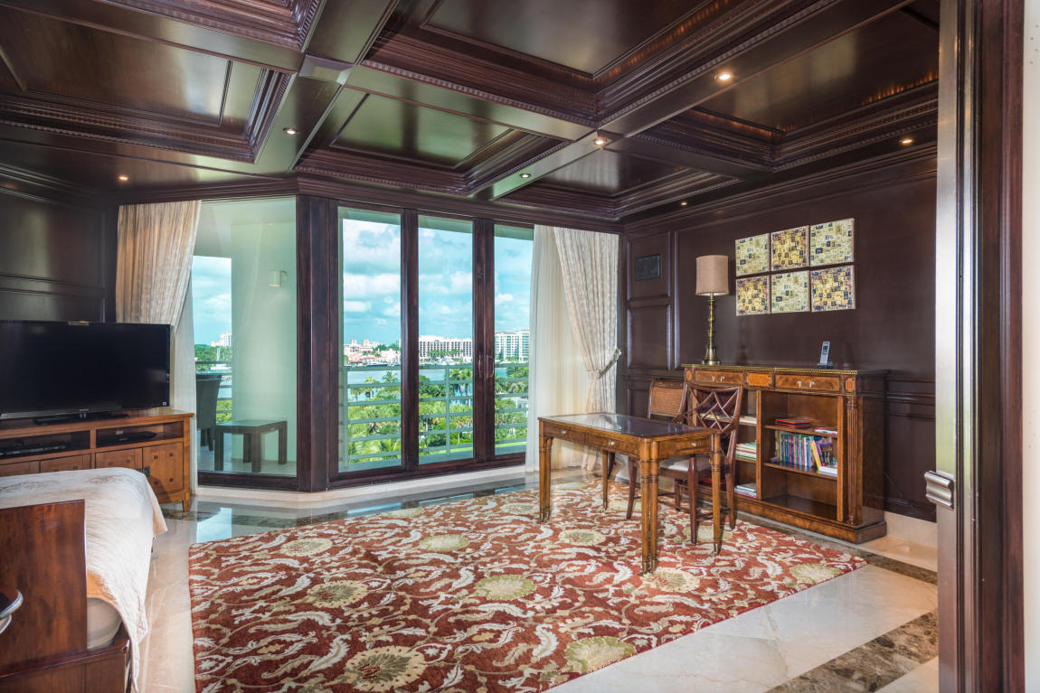 PRESIDENTIAL PLACE CONDO - Residential