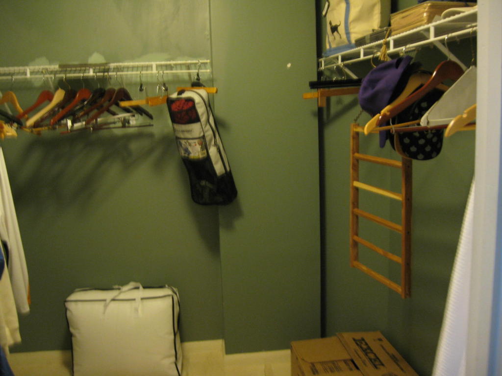 HIBISCUS BY THE SEA CONDOMINIUM - Residential Lease