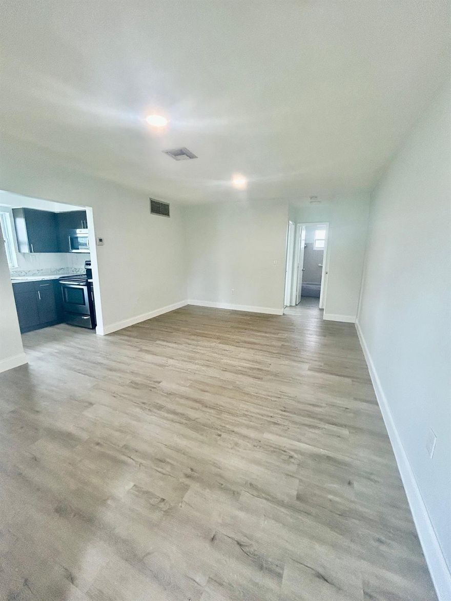 REMODELED AMAZING AND SPACIOUS 1/1 UNIT NEAR THE NORTH PERRY AIRPORT IN A GREAT CENTRAL LOCATION. IF YOU ARE LOOKING FOR A CLEAN APARTMENT WITH A MASSIVE FLOOR PLAN, THEN YOU CAN
STOP YOUR SEARCH HERE. FEATURING HURRICANE PROTECTION WINDOW, ENERGY-SAVING CENTRAL A/C,
VINYL FLOORS THROUGHOUT, PLENTY OF CLOSET SPACE, AND RESERVED PARKING SPOTS.