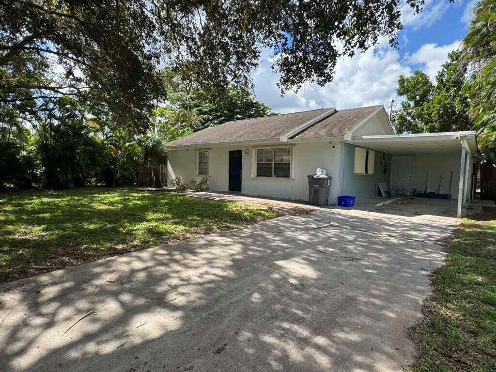 Photo of 7709 1st Terrace, Lake Worth, FL 33463 (MLS # R11135663)