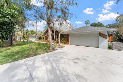 A home in Lake Worth