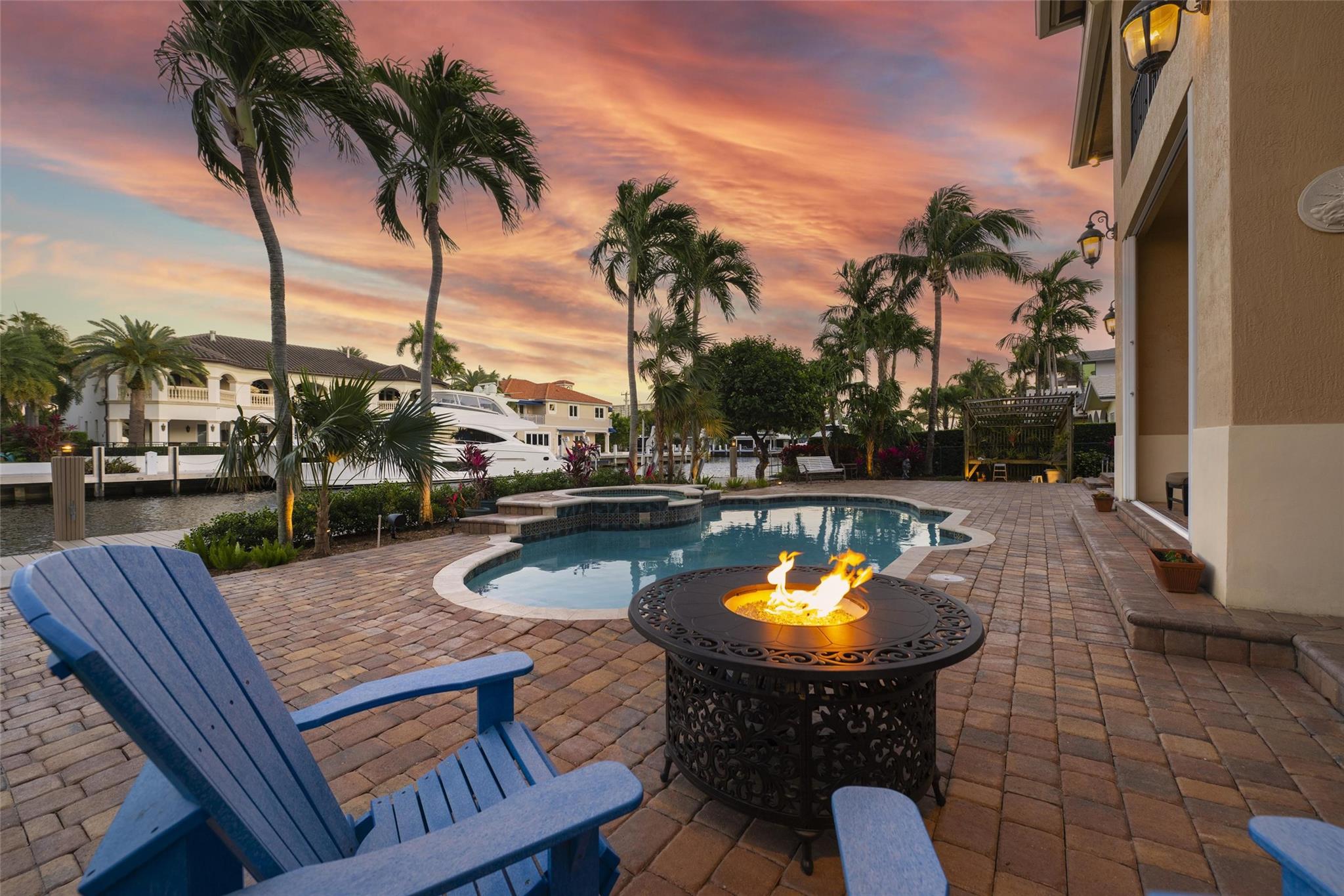 LAS OLAS ISLES - Residential