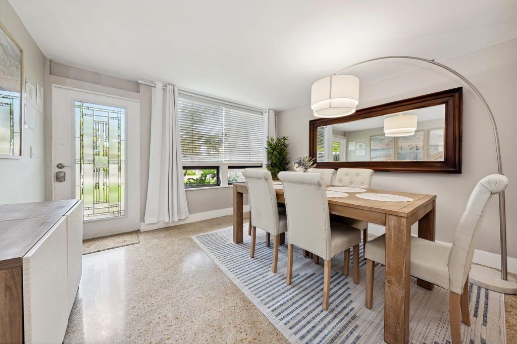 Photo of 2507 NW 8th Avenue, Wilton Manors, FL 33311 (MLS # B26048992)