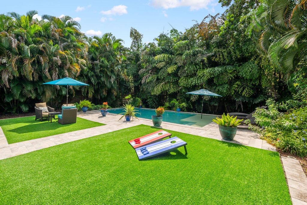 Photo of 2507 NW 8th Avenue, Wilton Manors, FL 33311 (MLS # B26048992)