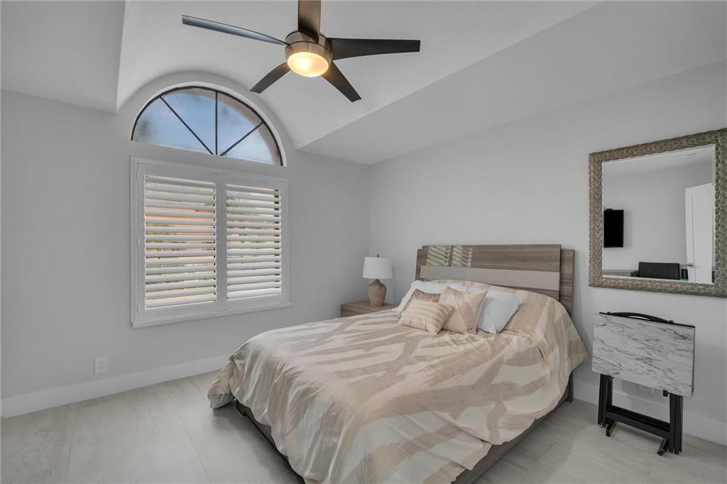 GLENEAGLES CONDO V - Residential