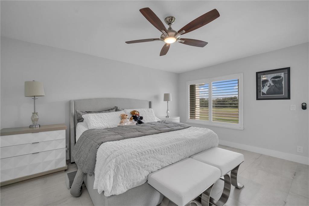 GLENEAGLES CONDO V - Residential