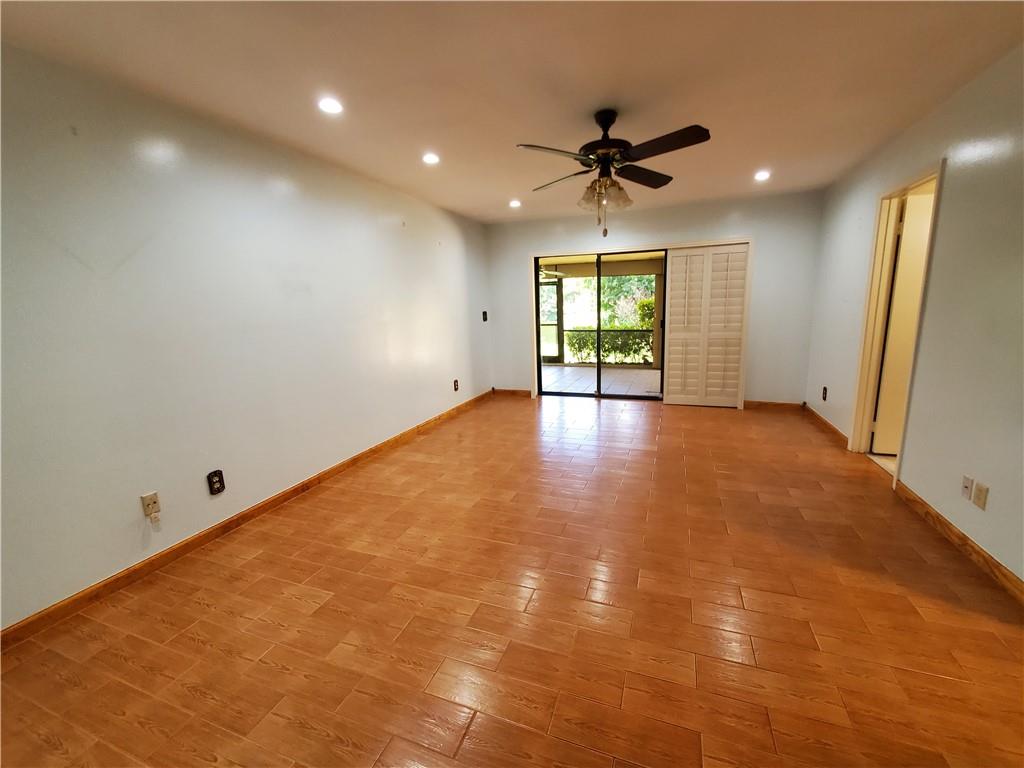 Rolling Hills Lake Estate - Residential